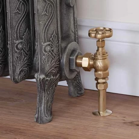Gosport Traditional Daisy Wheel Angled Radiator Valves - Brass - Image 2